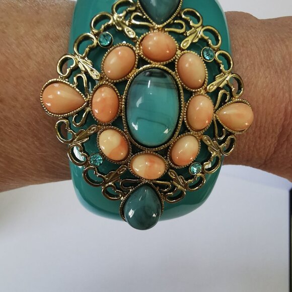 Vintage Turquoise BOHO Lucite Clamper Bangle Bracelet w rhinestones, coral - Picture 10 of 10